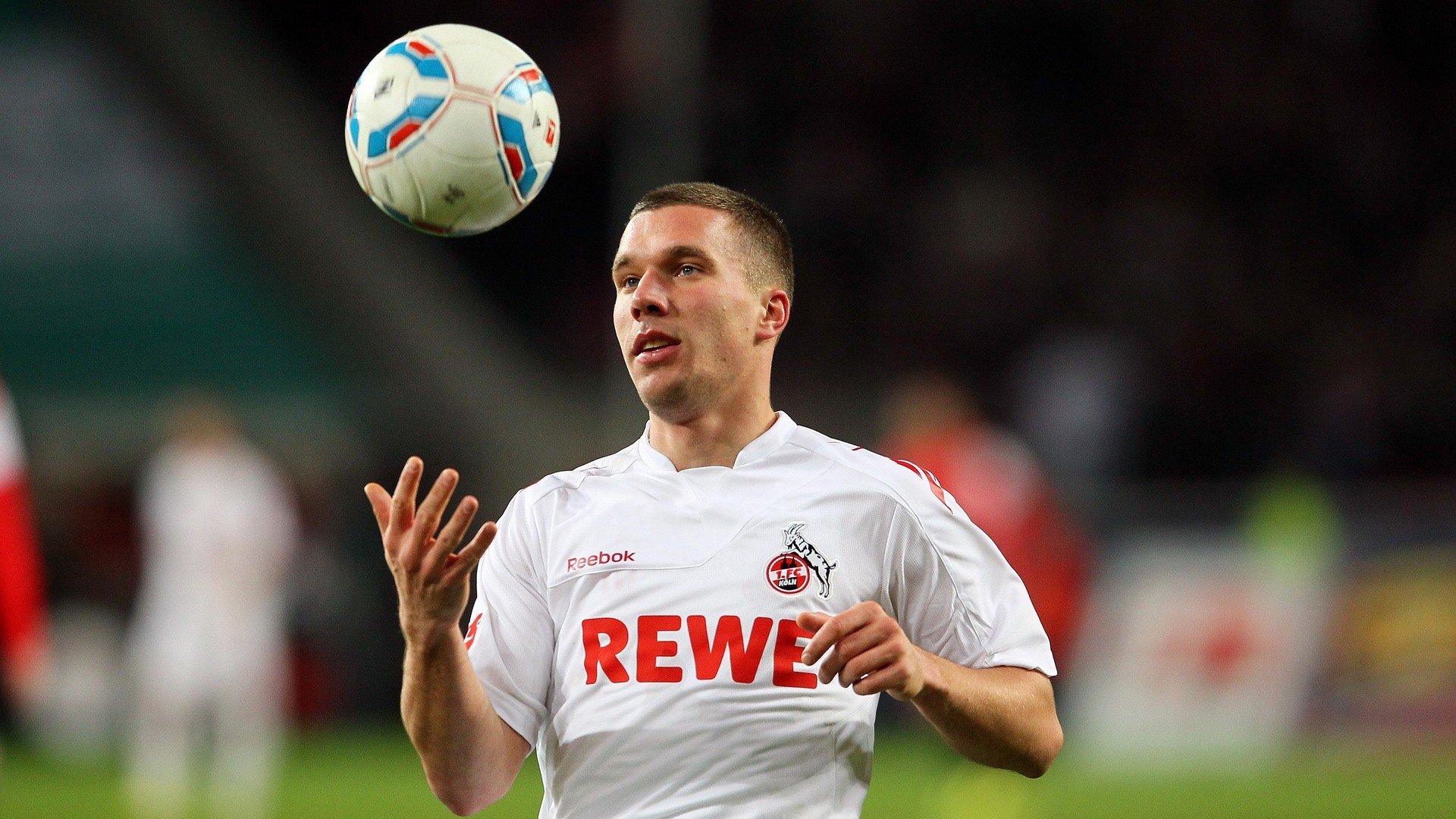 德国国家队门将重伤出战，仍努力拼搏，德国国家队门将之争