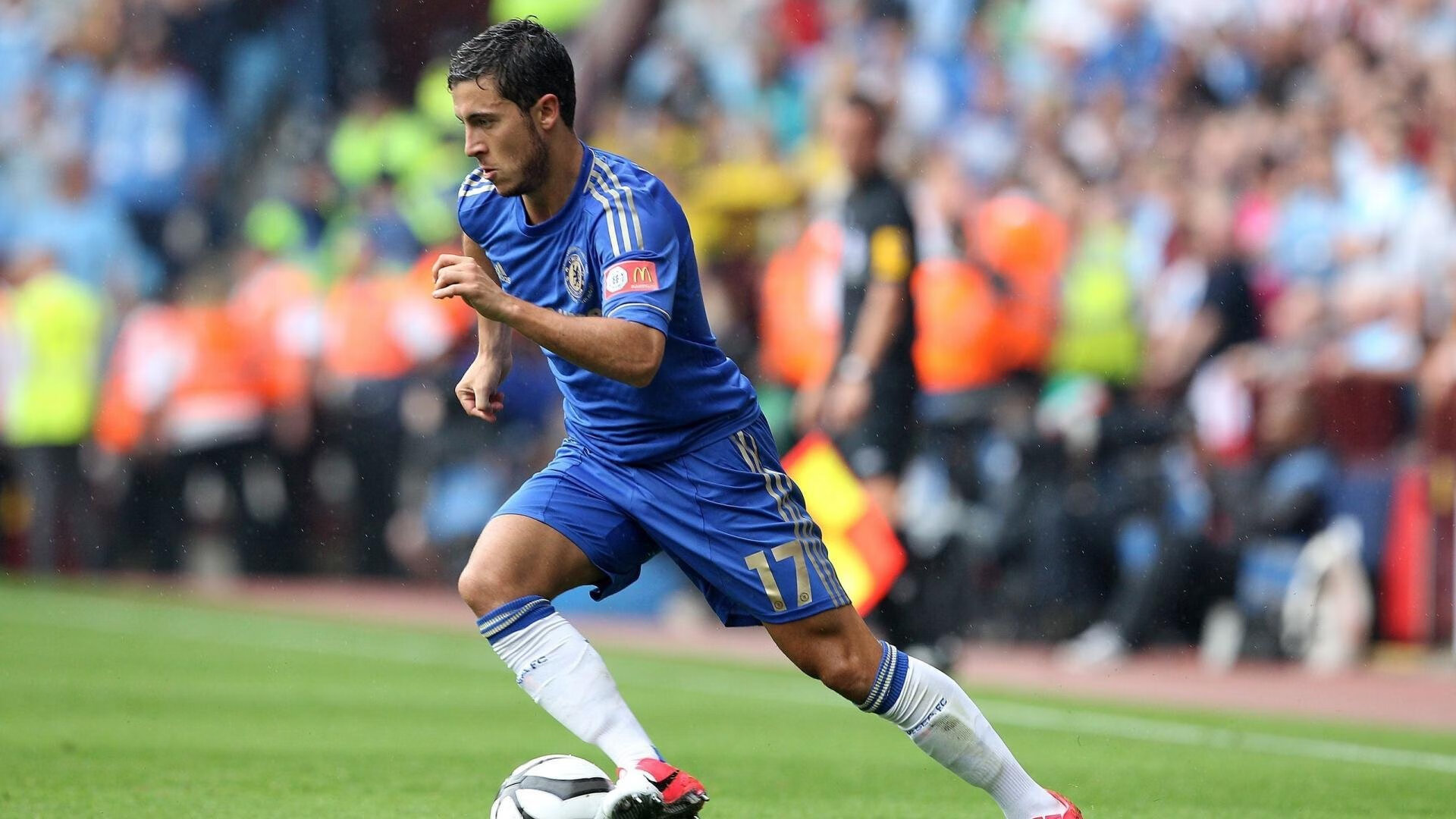 急速突破对方防线，轻松取得胜利，突破快怎么防